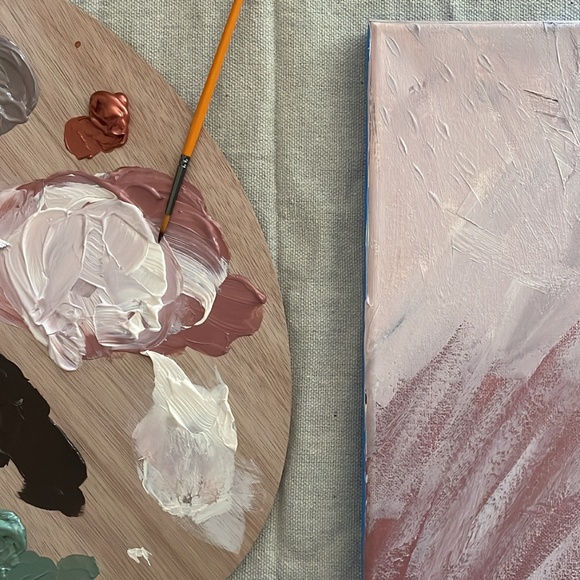 Meet your Posher, Abigail - Picture 1 of 1